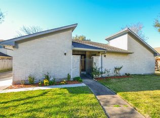 12426 Chadwell Dr, Houston, TX 77031