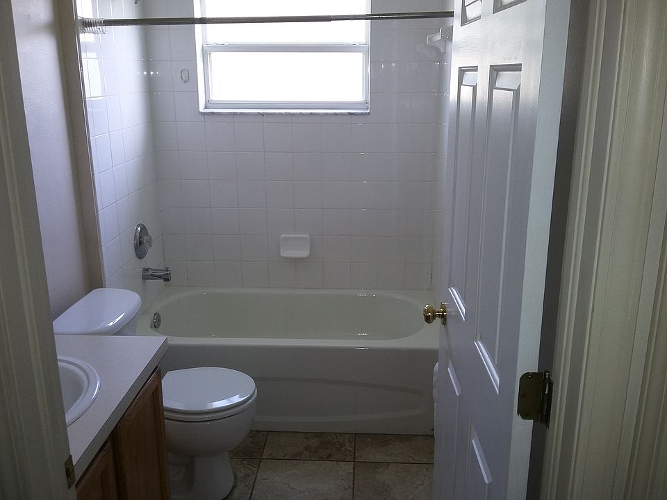 2nd Bathroom