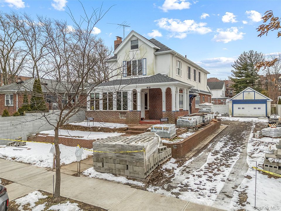 1st image of 16016 Riverside Drive