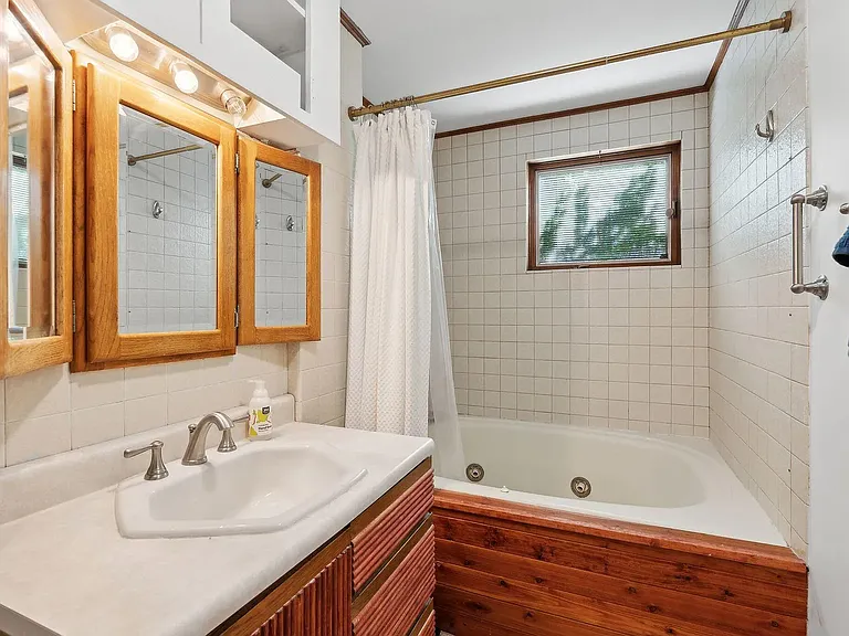 25 Deerfield Rd — Photo 14