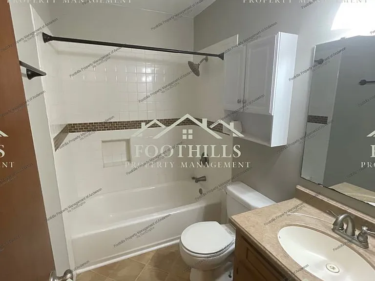 301 McNeil Dr — Photo 6