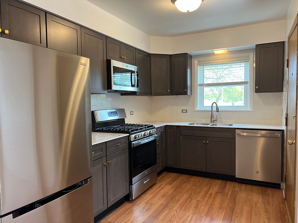 Kitchen/ Back door on right