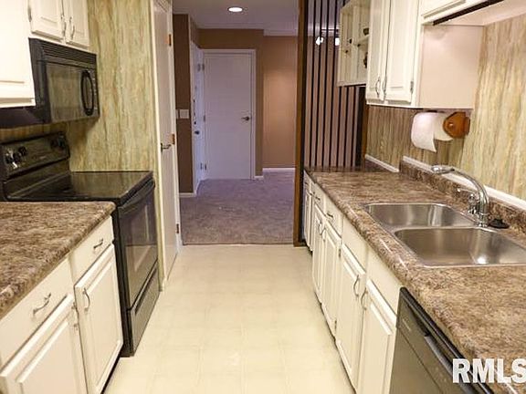 5th image of 2601 W Willowlake Dr APT 31