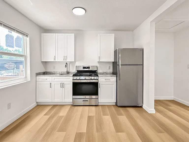 1538 S Martin Luther King Jr Ave — Photo 9