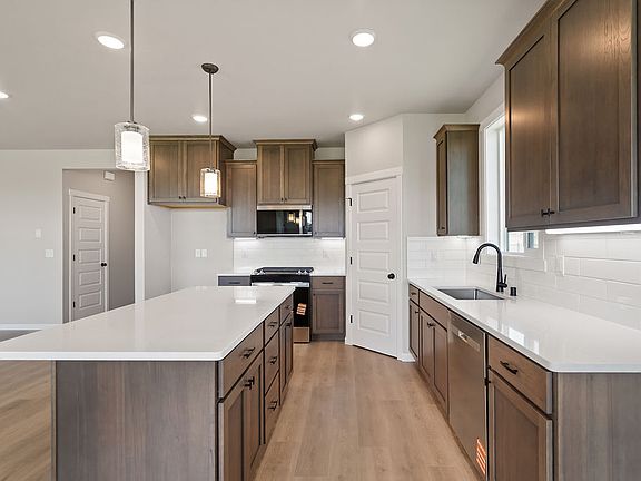 318 Tatoosh AVE by Aho Construction