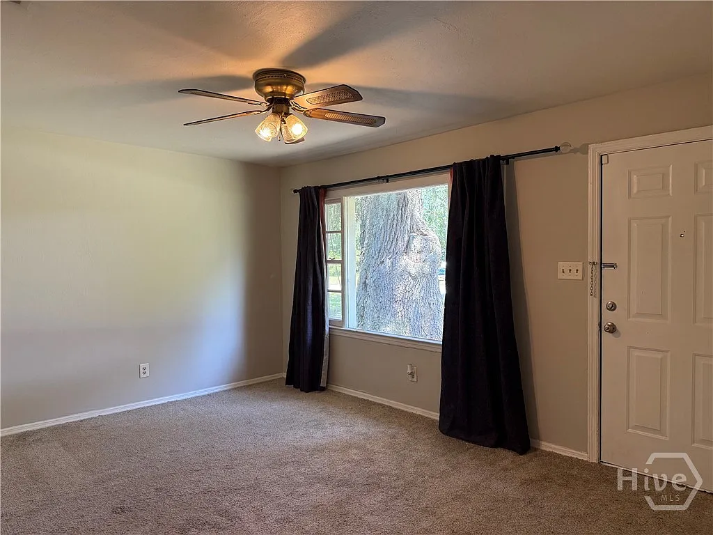 2 bed, 1.0 bath, 960 sqft, $1,350 — Photo 4