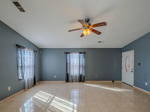 5th image of 7620 April Flower Pl SW