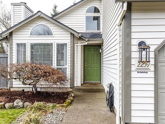 4th image of 2259 SE 67th Ave