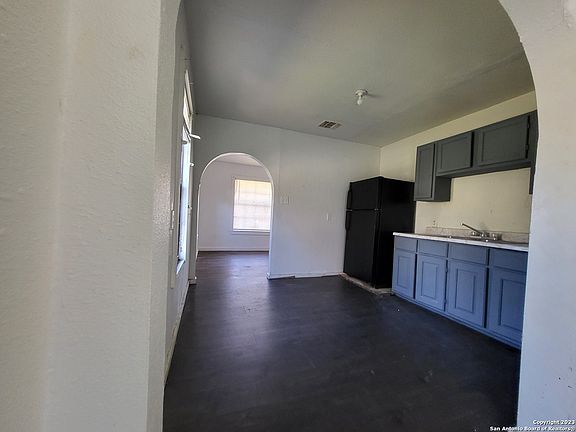 2nd image of 202 TAMPA AVE
