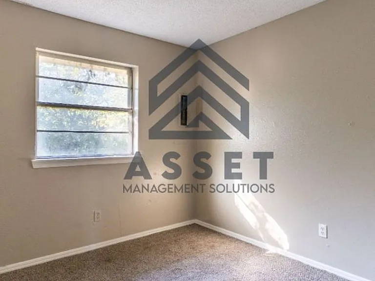 9316 NE Stardust Ln — Photo 18
