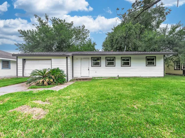 410 Wisteria Street, La Marque, TX 77568