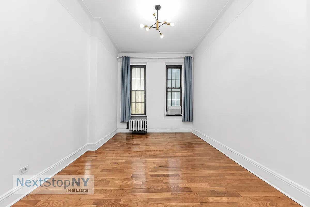 233 East 54th Street — Photo 4