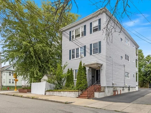 34 Henry St #34, Malden, MA 02148