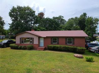 97 Lee Road 386, Smiths Station, AL 36877