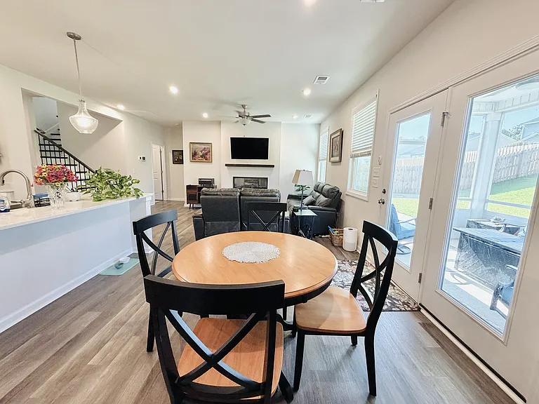 667 Honeydew Dr — Photo 19