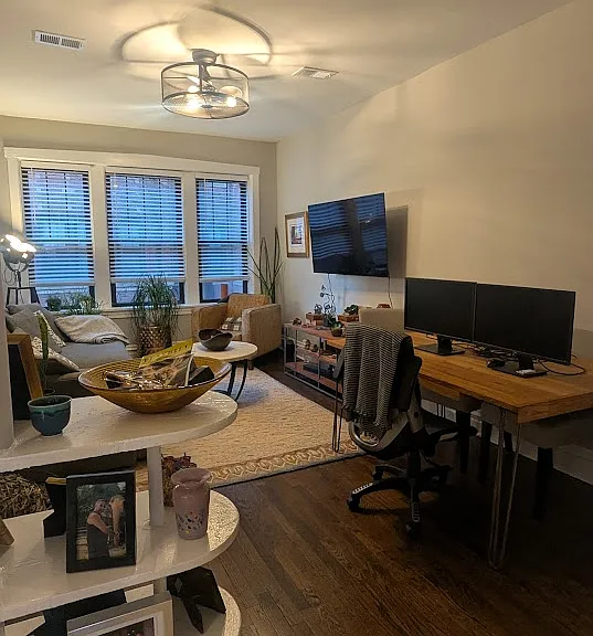 5028 N Winthrop Ave #1W — Photo 4