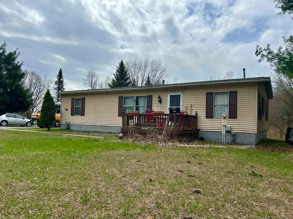 102 St Albans Road, Swanton, VT 05488