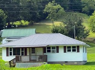 24 Revis Rd, West Liberty, KY 41472