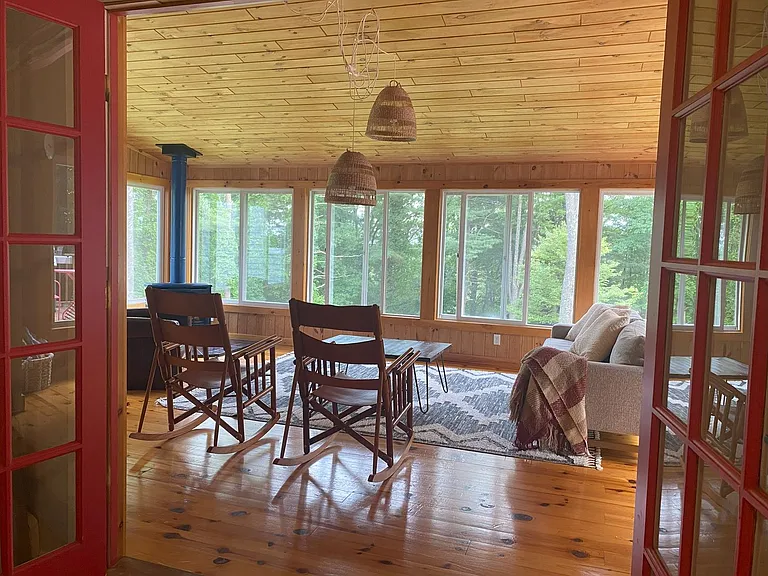 65 Leroi Dr — Photo 8