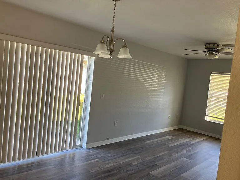 5527 Gaur Ln — Photo 3