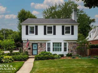 151 Ridgemont Rd, Grosse Pointe Farms, MI 48236