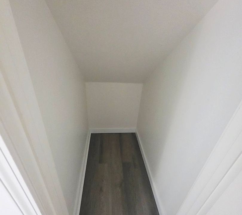 1st image of 12833 Kling St #1