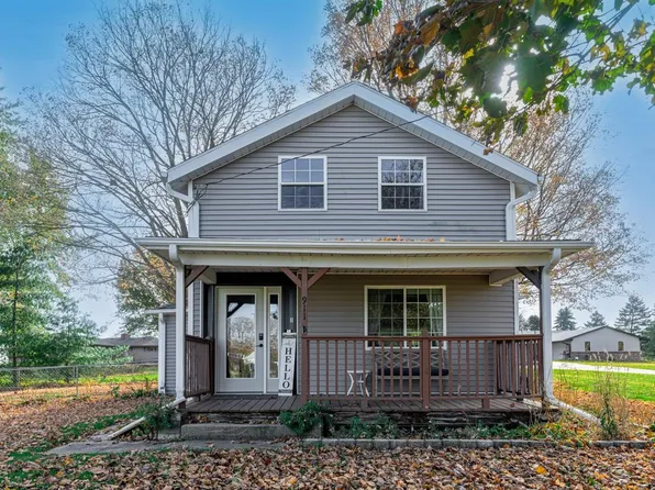911 E Webb St, Davis, IL 61019