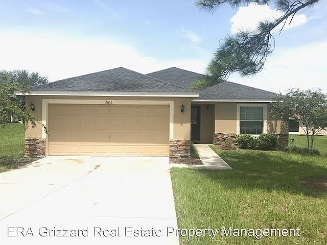 1st image of 2616 Hollow Ln