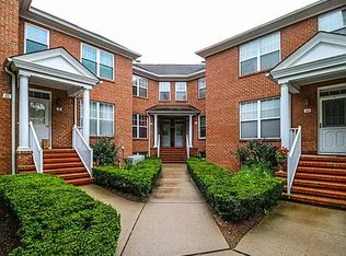 35 Franklin School Way, Metuchen, NJ 08840