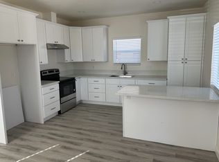 687 E Arrow Hwy #B, Upland, CA 91786