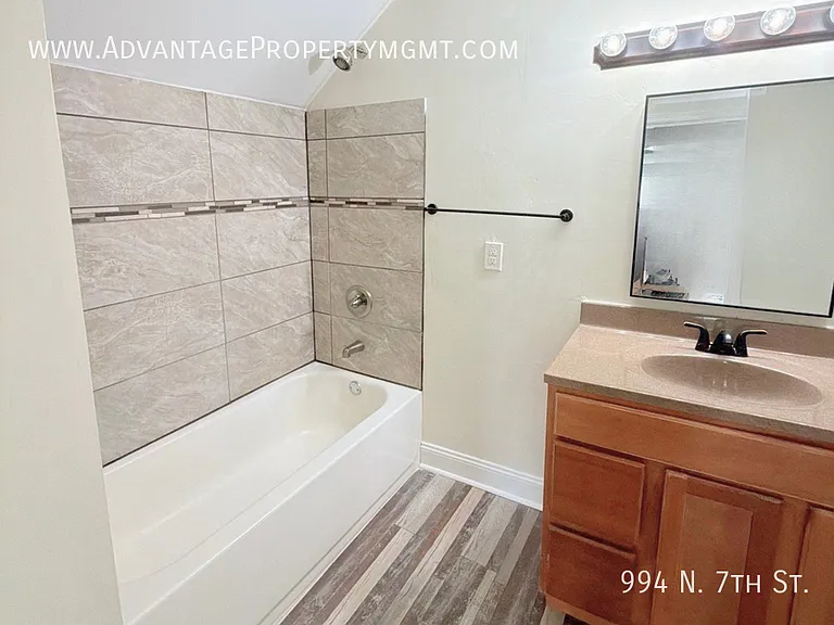 994 N 7th St — Photo 12