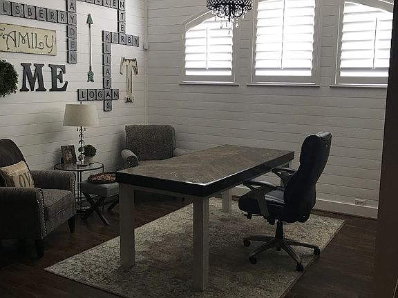 Office /Dining /Game room