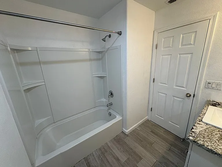 3726 N Shady Ct — Photo 8