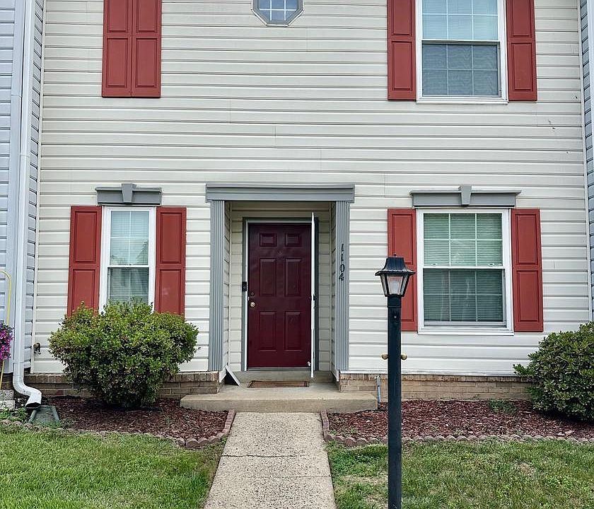 1st image of 1104 Wind Ridge Dr