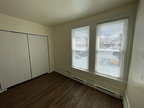 5th image of 234 N Lime St APT 6