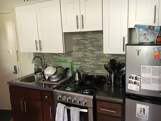 Rented by Wyckoff Heights Realty Inc. | media 30