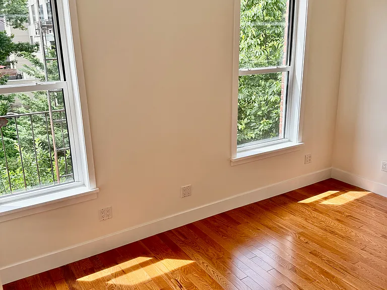 62 Huron St #2 — Photo 11