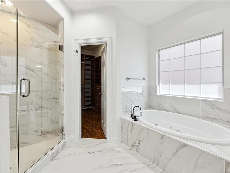 13639 Brookbluff Ln — Photo 16
