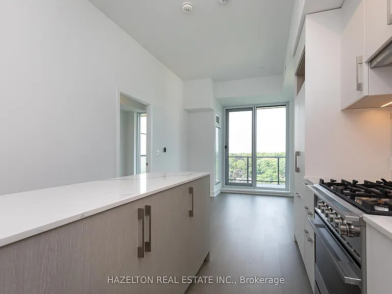 8 Manor Rd W #904 — Photo 13