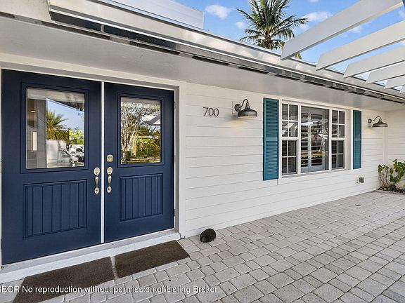 4th image of 700 Lakeside Cir