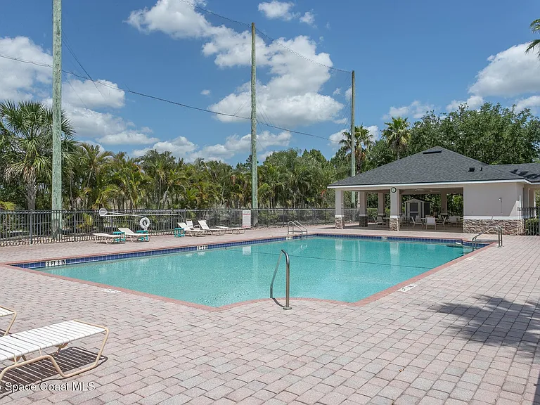 560 Remington Green Dr SE #1-103 — Photo 10