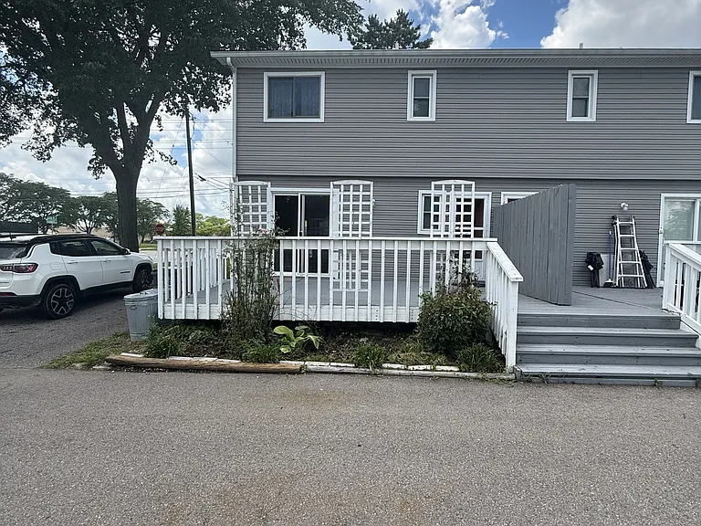 2504 John R Rd — Photo 11
