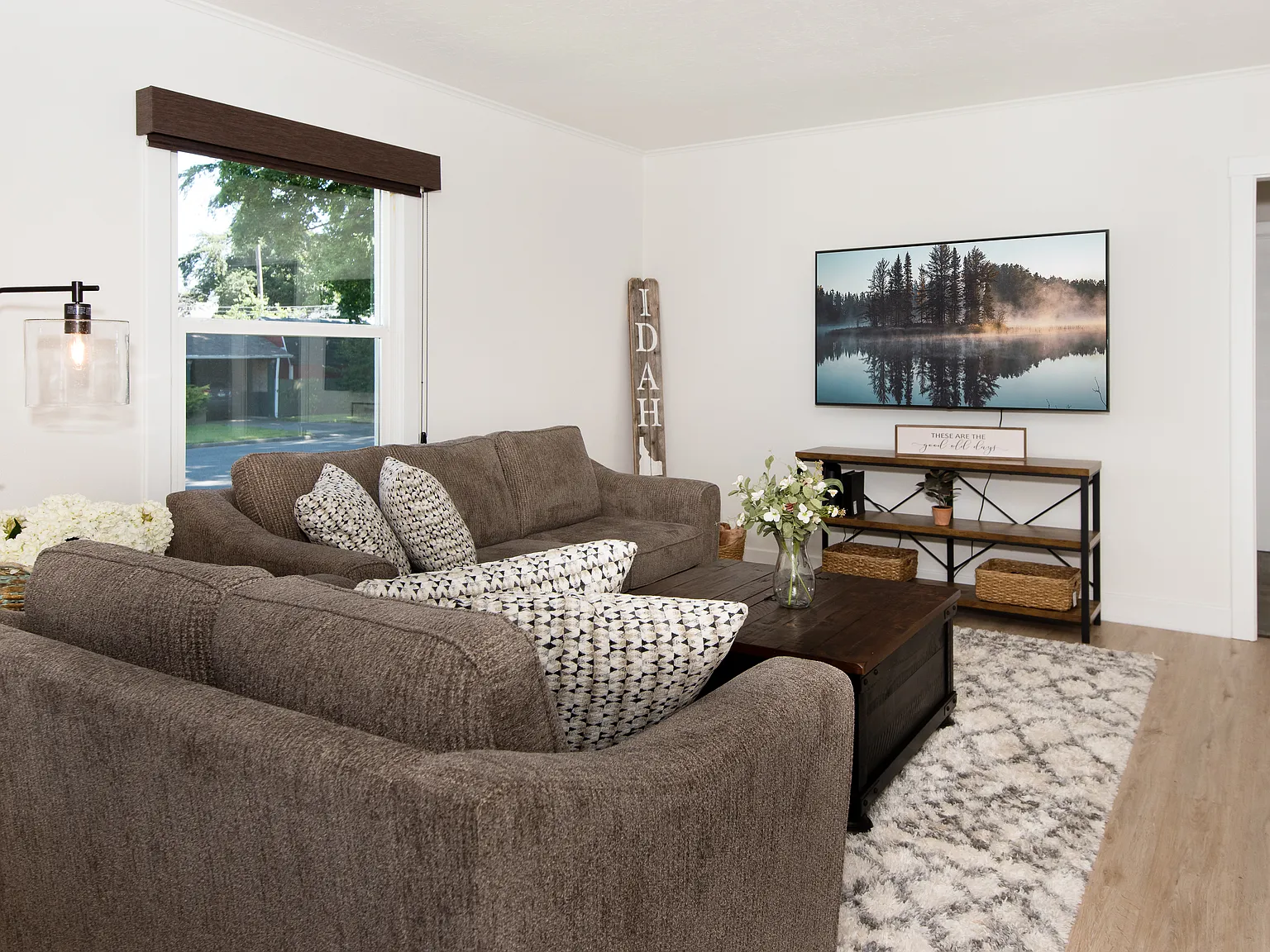 2 bed, $2,600 — Photo 4