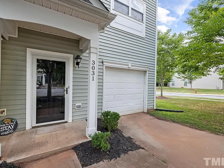 3031 Courtney Creek Blvd — Photo 2
