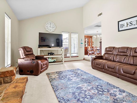 5th image of 7908 S 87th East Ave