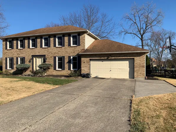8044 Ivory Hills Dr, West Chester, OH 45069