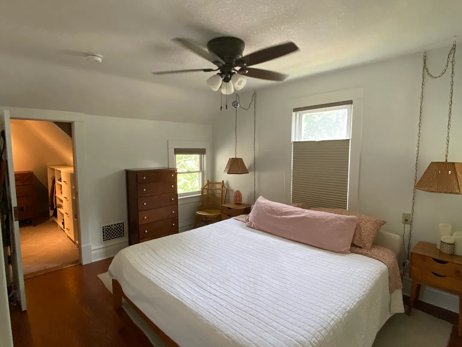 3 bed, 1.5 bath, 1728 sqft, $2,200 — Photo 4