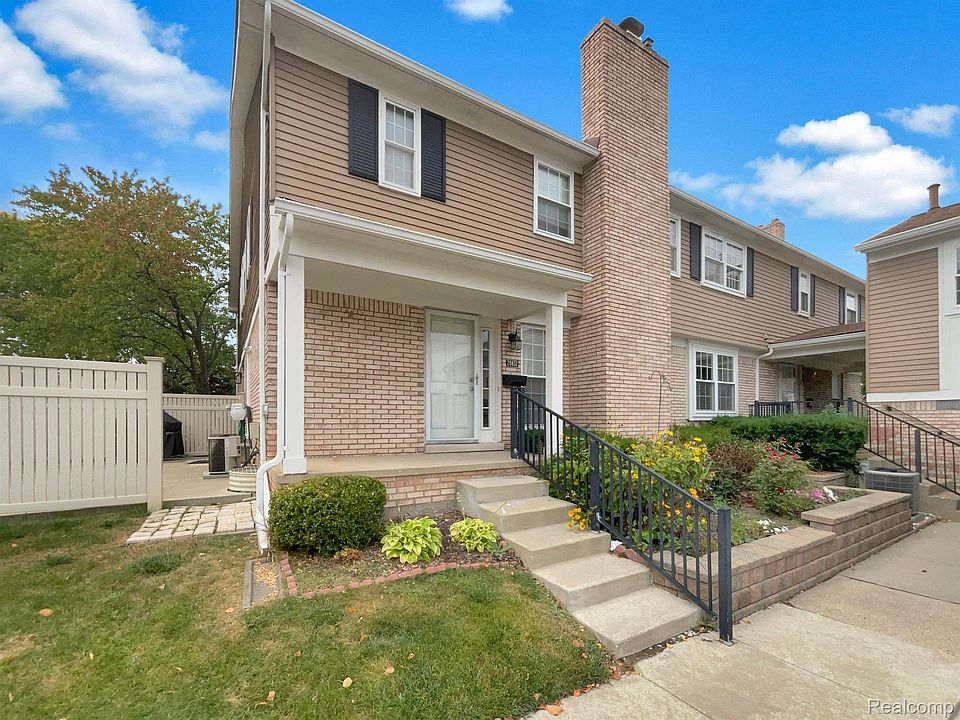 1st image of 20826 W Glen Haven Cir