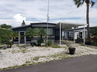 143 Trouve Ln, Ruskin, FL 33570