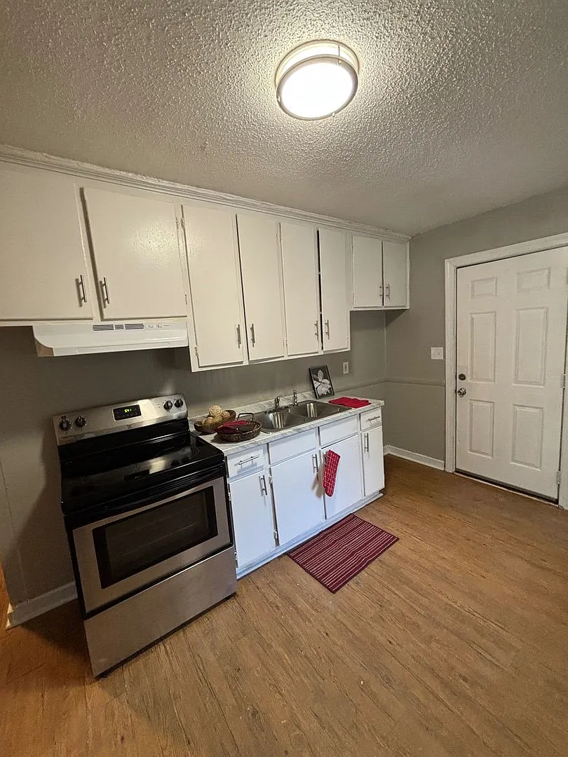 3604 Jonquil St — Photo 2